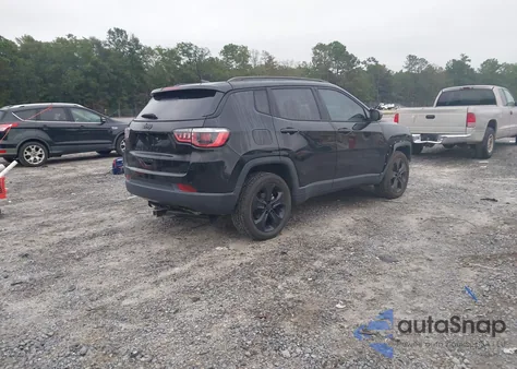 2018 Jeep Compass Altitude 4X4 z USA, uszkodzony, nr VIN 3C4NJDBB9JT456446